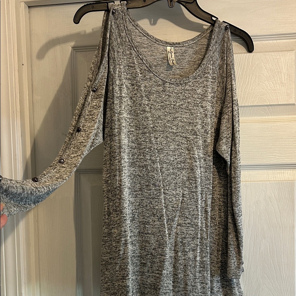 PerSeption Concept Gray Off-the-Shoulder Sweater
